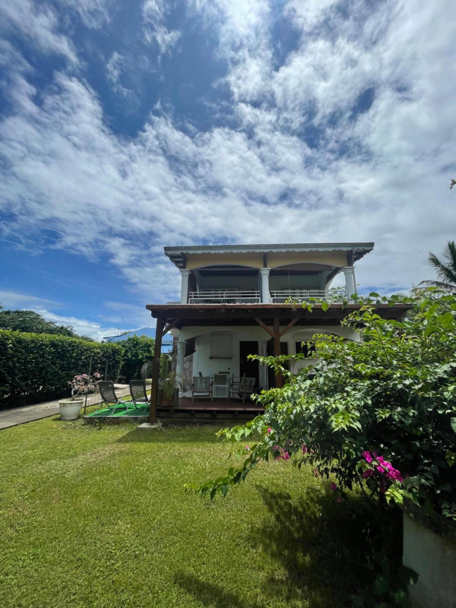 Appartement Coeur De Papillon Baie-Mahault Buitenkant foto